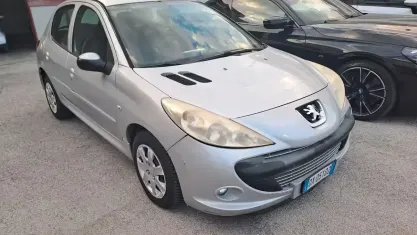 Usata Peugeot 206 75 CV (55 kW) 2009 Grigio Berlina