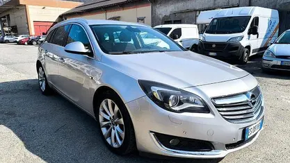 Usata Opel Insignia Cosmo 140 CV (102 kW) 2014 Station wagon