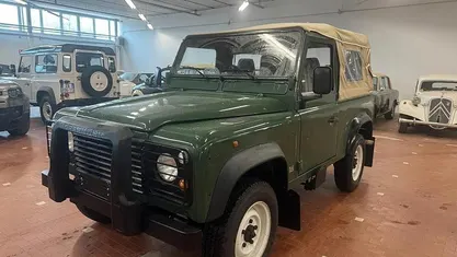 Usado Land Rover Defender 113 HP (83 kW) 1996 SUV