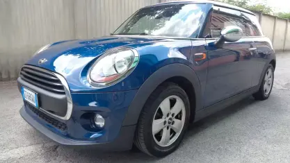 Usata Mini ONE 102 CV (75 kW) 2015 Blu Utilitaria