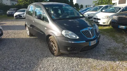 Usata Lancia Musa 90 CV (66 kW) 2009 Nero Monovolume