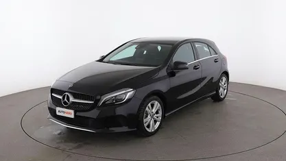 Usata Mercedes A180 110 CV (80 kW) 2018 Nero