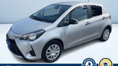 Argento metallizzato Usata 2019 Toyota Yaris Lounge Due volumi | 11.400 € (Buon prezzo)