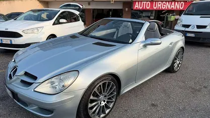Usata Mercedes SLK200 163 CV (119 kW) 2006 Argento Cabrio
