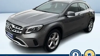 Gebraucht Mercedes GLA200 136 PS (100 kW) 2019 Grau SUV