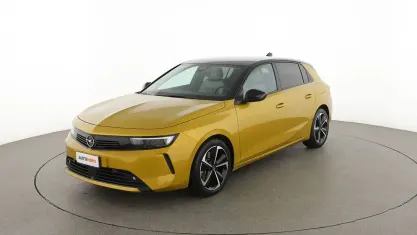 Usata Opel Astra Elegance 181 CV (133 kW) 2024 Oro Utilitaria