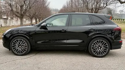 Usata Porsche Cayenne 250 CV (183 kW) 2016 Nero SUV
