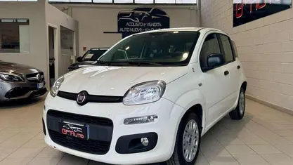 Usata Fiat Panda Easy 75 CV (55 kW) 2014 Berlina