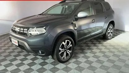 Usata Dacia Duster Journey 116 CV (85 kW) 2023 Grigio SUV