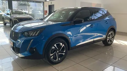 Usata Peugeot e-2008 GT-line 100 kW (136 CV) 2020 Blu SUV