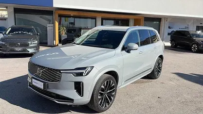 Usata Volvo XC90 Plus 250 CV (183 kW) 2025 SUV