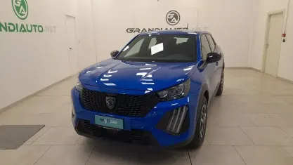 Usata Peugeot 2008 Active 102 CV (75 kW) 2024 Blu SUV