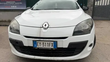 Usata Renault Mégane III 110 CV (80 kW) 2009 Bianco Berlina