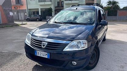 Usata Dacia Logan MCV Ambiance 85 CV (62 kW) 2011 Blu Station wagon