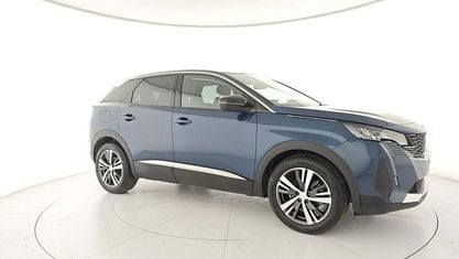Usado Peugeot 3008 Allure 131 CV (96 kW) 2023 Azul SUV