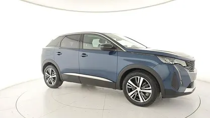 Usata Peugeot 3008 Allure 131 CV (96 kW) 2023 Blu SUV