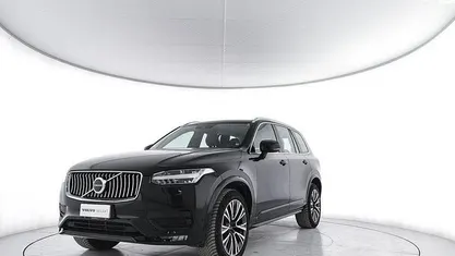 Usata Volvo XC90 Momentum 235 CV (172 kW) 2021 Nero SUV