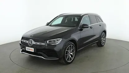 Grigio Usata 2020 Mercedes GLC300e Premium | 32.699 € (Buon prezzo)
