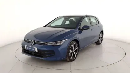 Nuova VW Golf VIII Life 204 CV (150 kW) 2026 Blu metallizzato Berlina