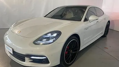 Usata Porsche Panamera 330 CV (242 kW) 2017 Berlina