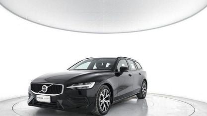 Usado Volvo V60 197 CV (144 kW) 2023 Negro Familiar