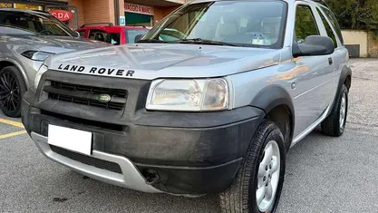 Usata Land Rover Freelander 111 CV (81 kW) 2002 Argento SUV