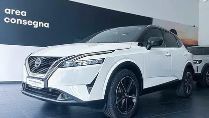 Käytetty Nissan Qashqai Tekna 158 HP (116 kW) 2024 Valkoinen Katumaasturi