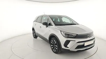 Usata Opel Crossland X Elegance 110 CV (80 kW) 2024 Argento SUV