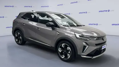 Begagnad Renault Symbioz Iconic 167 HK (122 kW) 2025 Svart SUV