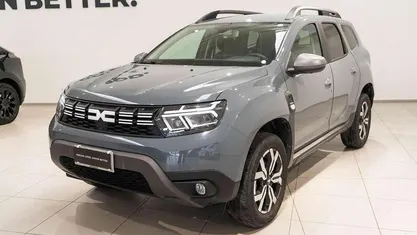 Usata Dacia Duster Journey 101 CV (74 kW) 2023 Grigio SUV