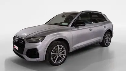 Usata Audi Q5 Ambiente 204 CV (150 kW) 2020 Argento floret metallizzato SUV