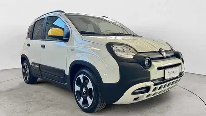 Usata Fiat Panda Cross Cross 70 CV (51 kW) 2025 Bianco Utilitaria