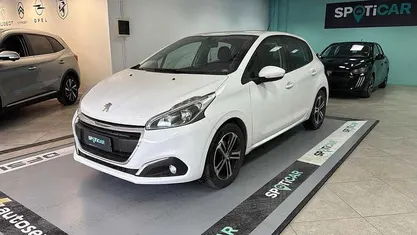 Usata Peugeot 208 Active 82 CV (60 kW) 2016 Bianco Utilitaria