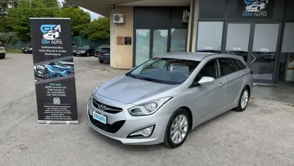 Usata Hyundai i40 Comfort 136 CV (100 kW) 2012 Grigio Station wagon