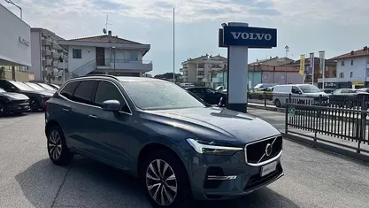 Usata Volvo XC60 Core 197 CV (144 kW) 2022 Grigio SUV
