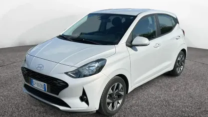 Usata Hyundai i10 67 CV (49 kW) 2023 Grigio Utilitaria
