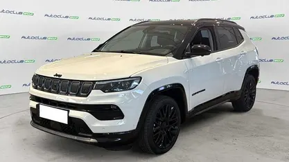 Usata 2024 Jeep Compass SUV | 27.900 € (Buon prezzo)