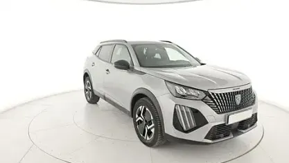 Usata Peugeot 2008 Allure 101 CV (74 kW) 2024 Argento SUV