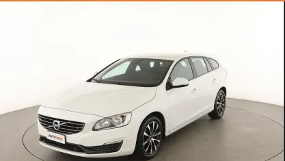 Usata Volvo V60 Dynamic 120 CV (88 kW) 2018 Bianco Station wagon