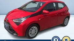 Rosso metallizzato Usata 2021 Toyota Aygo X-play Due volumi | 12.000 € (Buon prezzo)