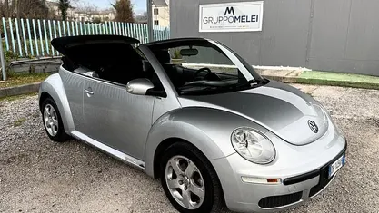 Usata VW New Beetle 106 CV (77 kW) 2007 Utilitaria