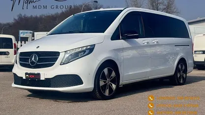 Usata Mercedes V250 Exclusive 190 CV (139 kW) 2022 Bianco Monovolume
