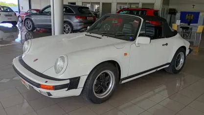 Usata Porsche 911 Carrera Cabriolet 231 CV (169 kW) 1983 Bianco Cabrio