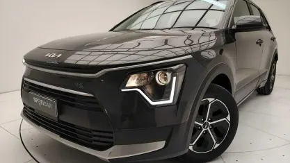 Usata Kia Niro 129 CV (94 kW) 2025 Grigio SUV