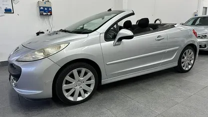 Usata Peugeot 207 CC 110 CV (80 kW) 2007 Grigio Cabrio