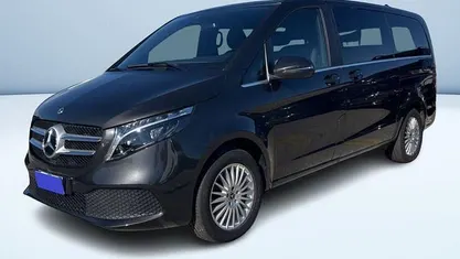 Grigio scuro metallizzato Usata 2024 Mercedes V250 Avantgarde Monovolume | 59.200 € (Buon prezzo)