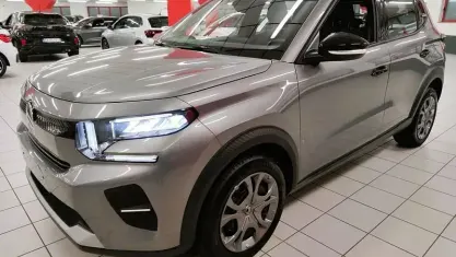 Usata Citroën C3 101 CV (74 kW) 2025 Grigio SUV