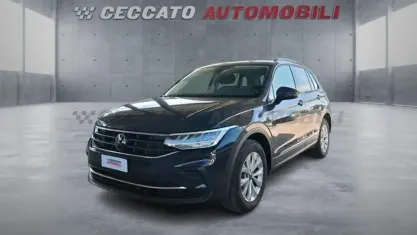 Usata VW Tiguan Life 150 CV (110 kW) 2024 Grigio SUV