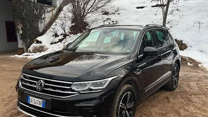 Usata VW Tiguan 150 CV (110 kW) 2022 Nero SUV