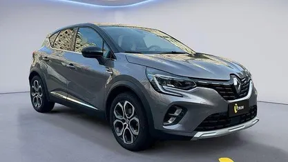 Usata Renault Captur Techno 143 CV (105 kW) 2023 Grigio SUV